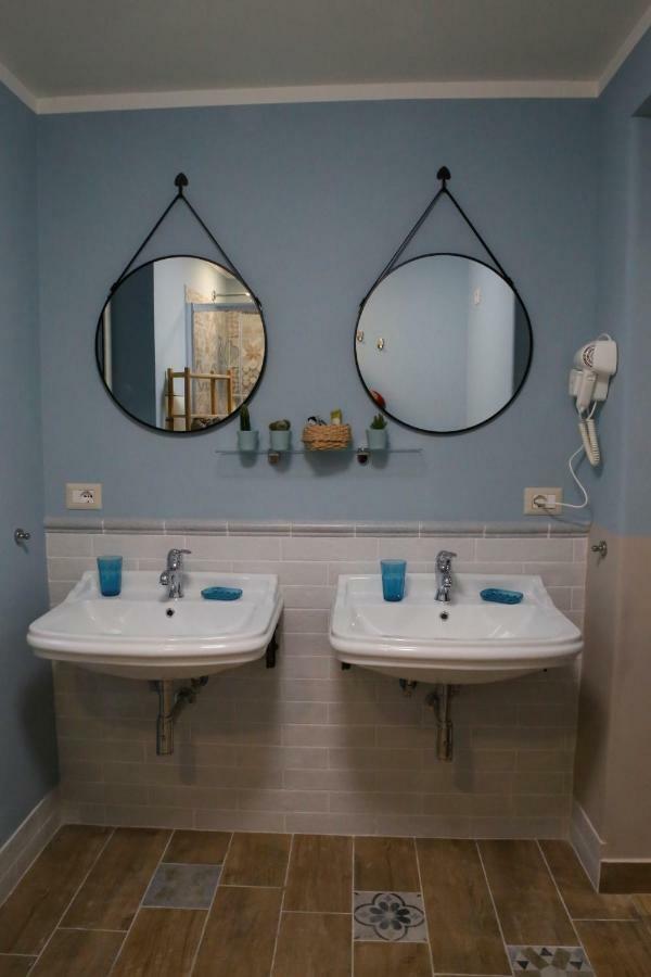 Beb Binario39 Bed & Breakfast Napoli Eksteriør bilde