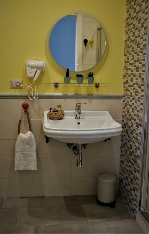 Beb Binario39 Bed & Breakfast Napoli Eksteriør bilde