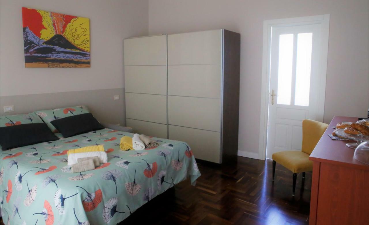 Beb Binario39 Bed & Breakfast Napoli Eksteriør bilde