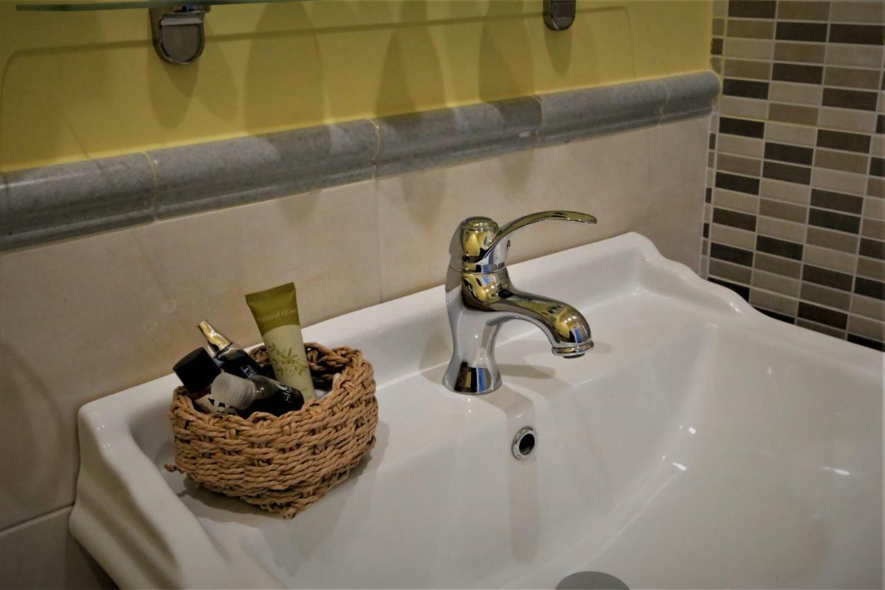 Beb Binario39 Bed & Breakfast Napoli Eksteriør bilde